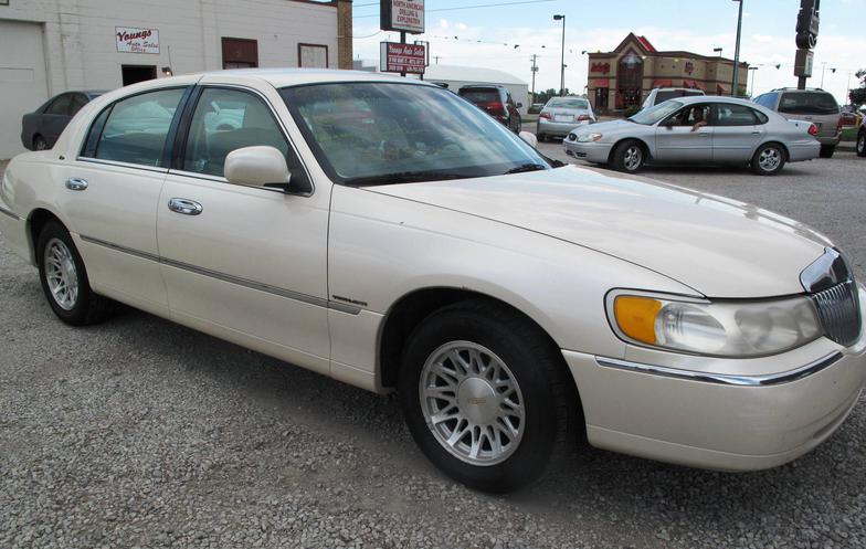 Youngs Auto Sales >> Cars Vans Youngs Auto Sales >> Cars Vans